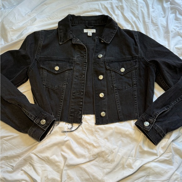 TOP SHOP STYLISH BLACK CROPPED BLACK DENIM JACKET - Picture 3 of 5
